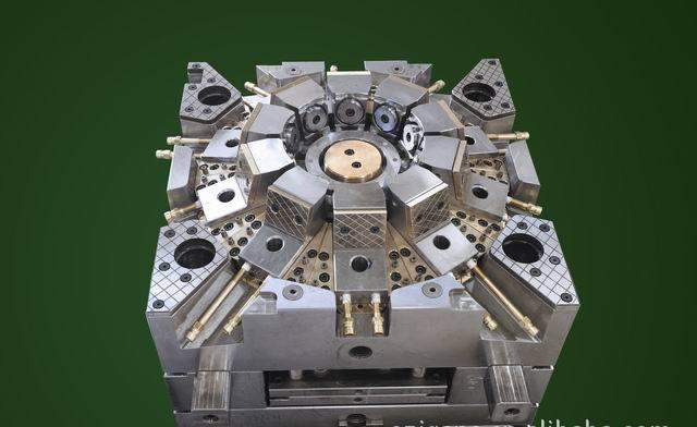 今天我们来说说台翰模具深孔钻加工怎么样?